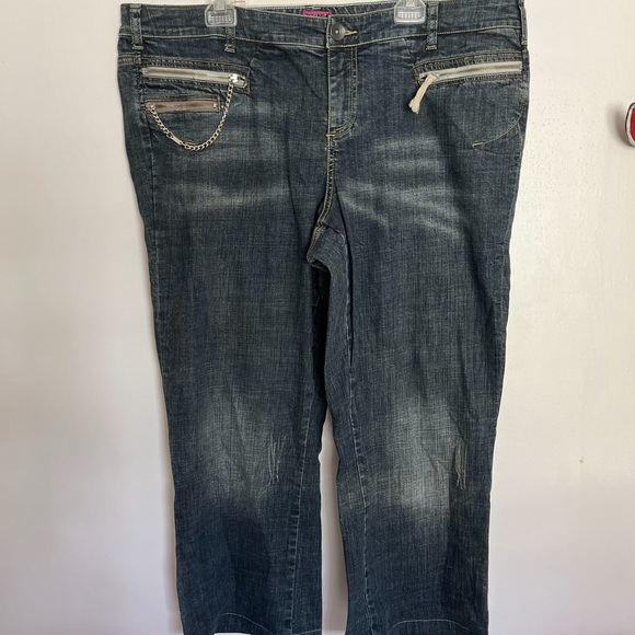 Torrid women's plus size Capri jeans size 22 - Picture 1 of 11
